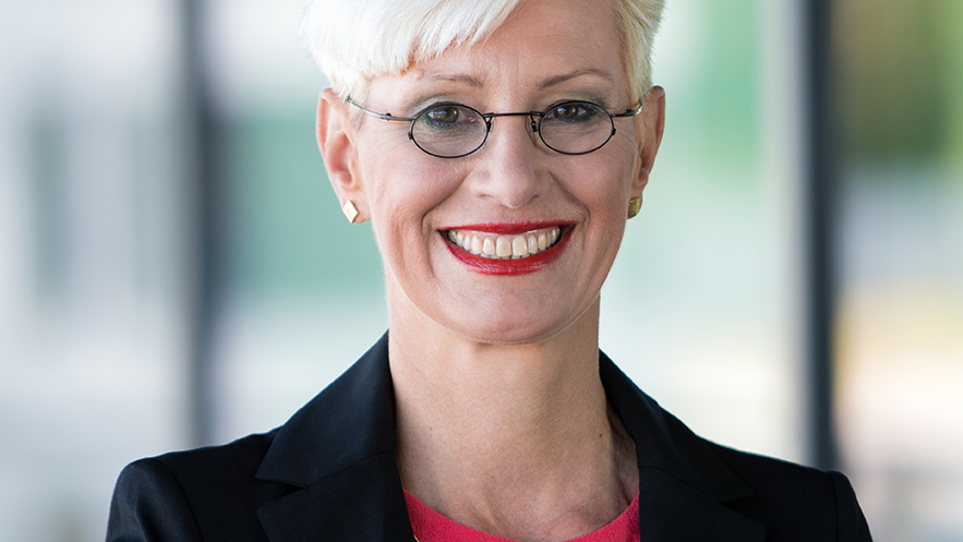 Prof. Dr. Ing. Kaysser-Pyzalla  (Universitätsprofessorin, Vorstandsvorsitzende des Deutschen Zentrums für Luft- und Raumfahrt)