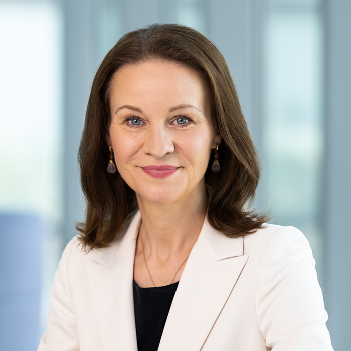 Mag-Patricia-Neumann-CEO-Siemens-AG-Österreich-2023-PHOTO-SIMONIS-9616