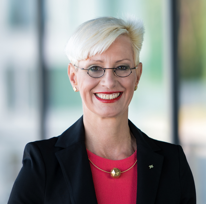 Prof. Dr. Ing. Kaysser-Pyzalla  (Universitätsprofessorin, Vorstandsvorsitzende des Deutschen Zentrums für Luft- und Raumfahrt) 